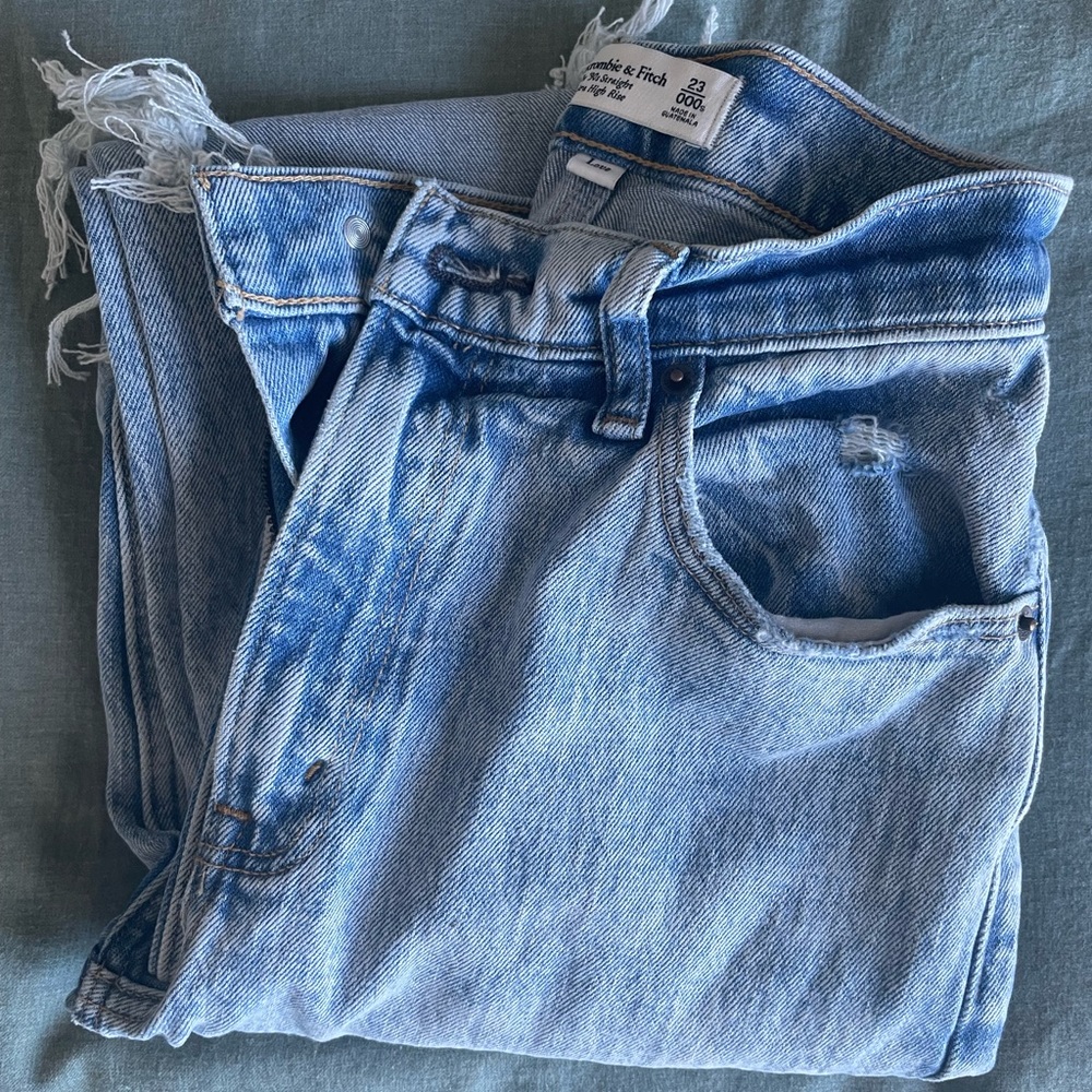 Abercrombie & Fitch Curve Love Ultra High Rise 90s Straight Jeans